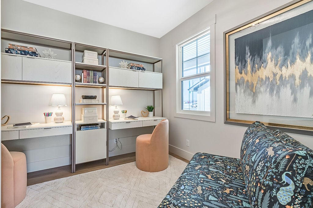 190 Annette Landing NW