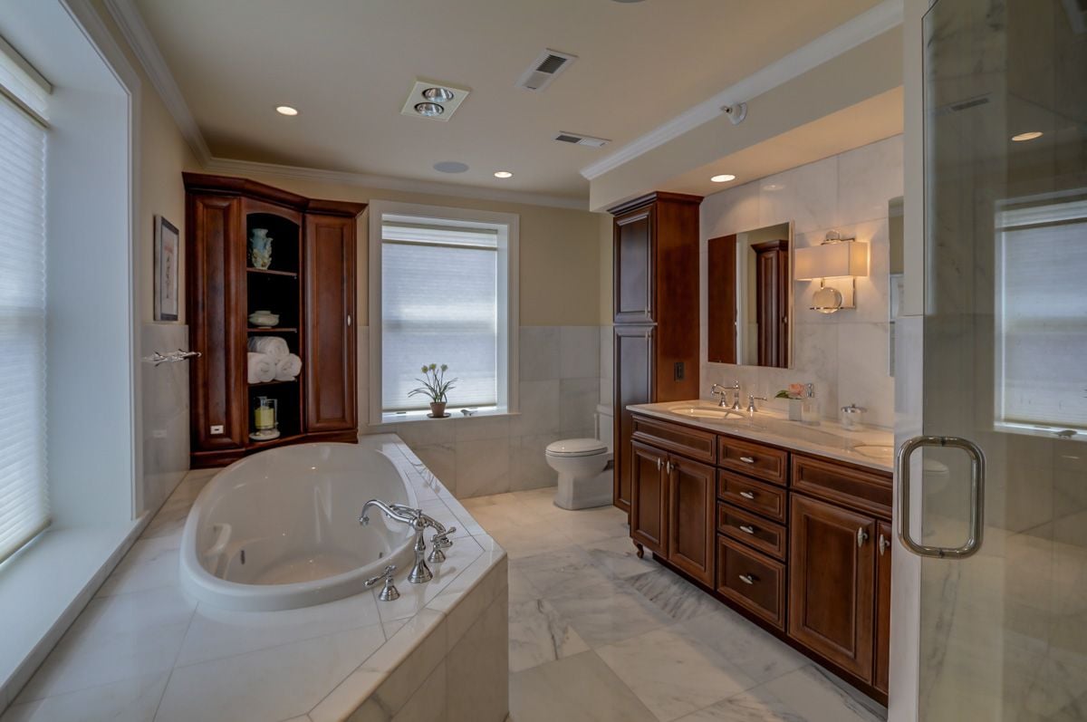 Exclusive Offering: Loraine Penthouse #1007