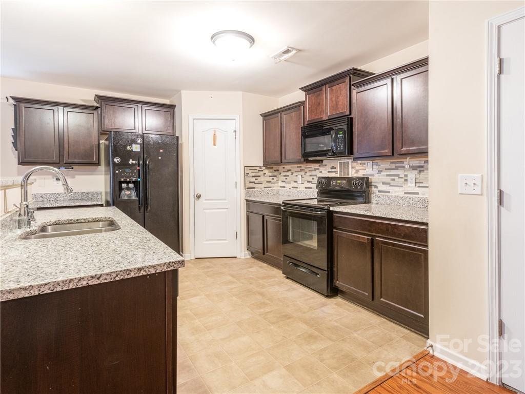 2332 Richard Rozzelle Dr