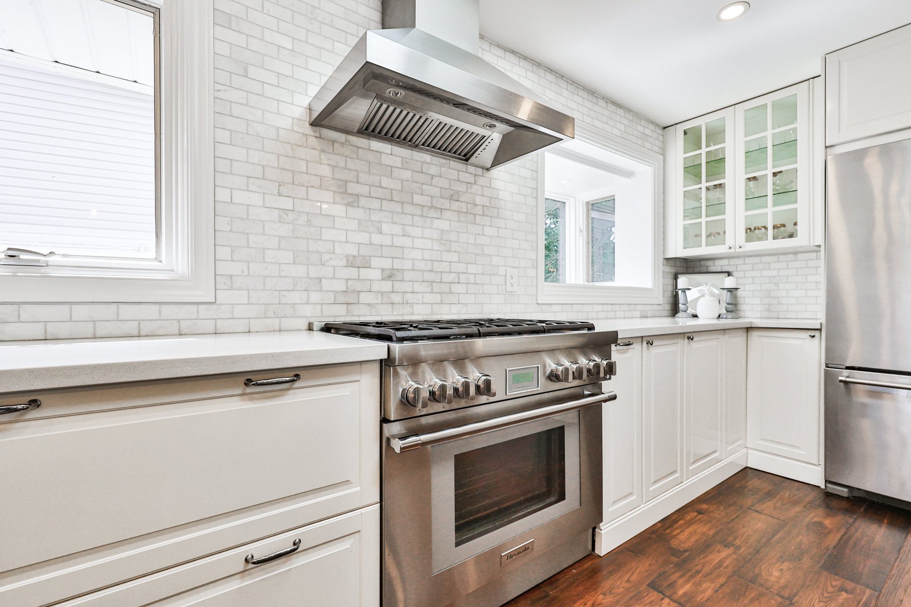 1276 Greenoaks Drive