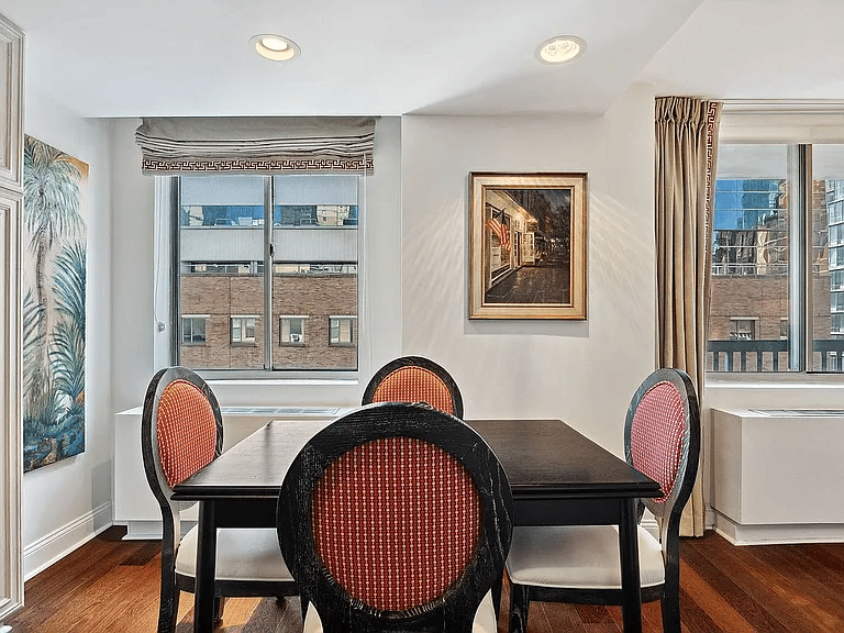 50 Lexington Ave APT 8D