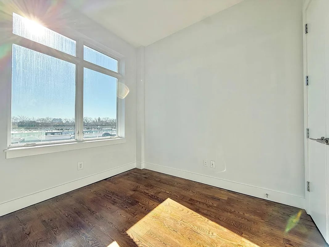 997 Jefferson Avenue #1A