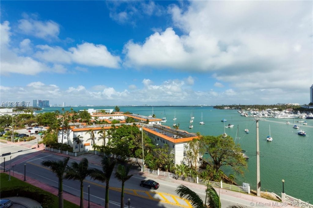 Grand Chrysta Dwyer-Hammon Sells Grand Venetian Stunner!