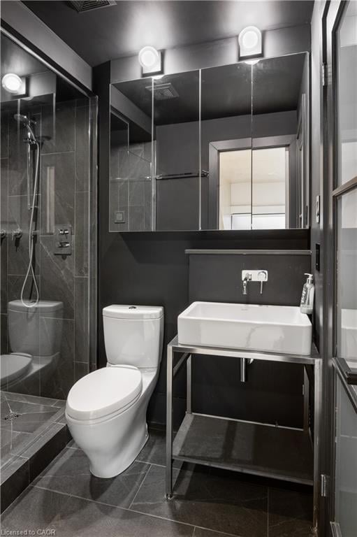 105-676 Richmond Street W, Toronto