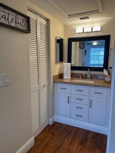 1040 Lake Shore Drive