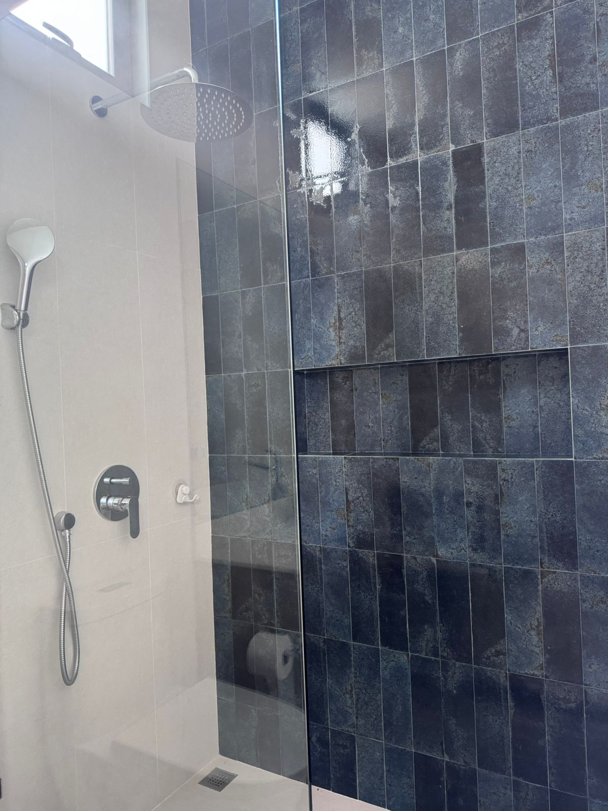 Turnkey Tropical-Modern 4BR Villa with Private Pool in Prestigious Hacienda Pinilla