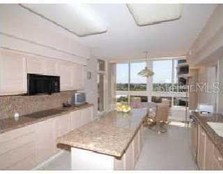 545 Sanctuary Dr #B504