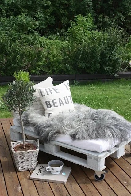 RePurpose Wed – Pallets