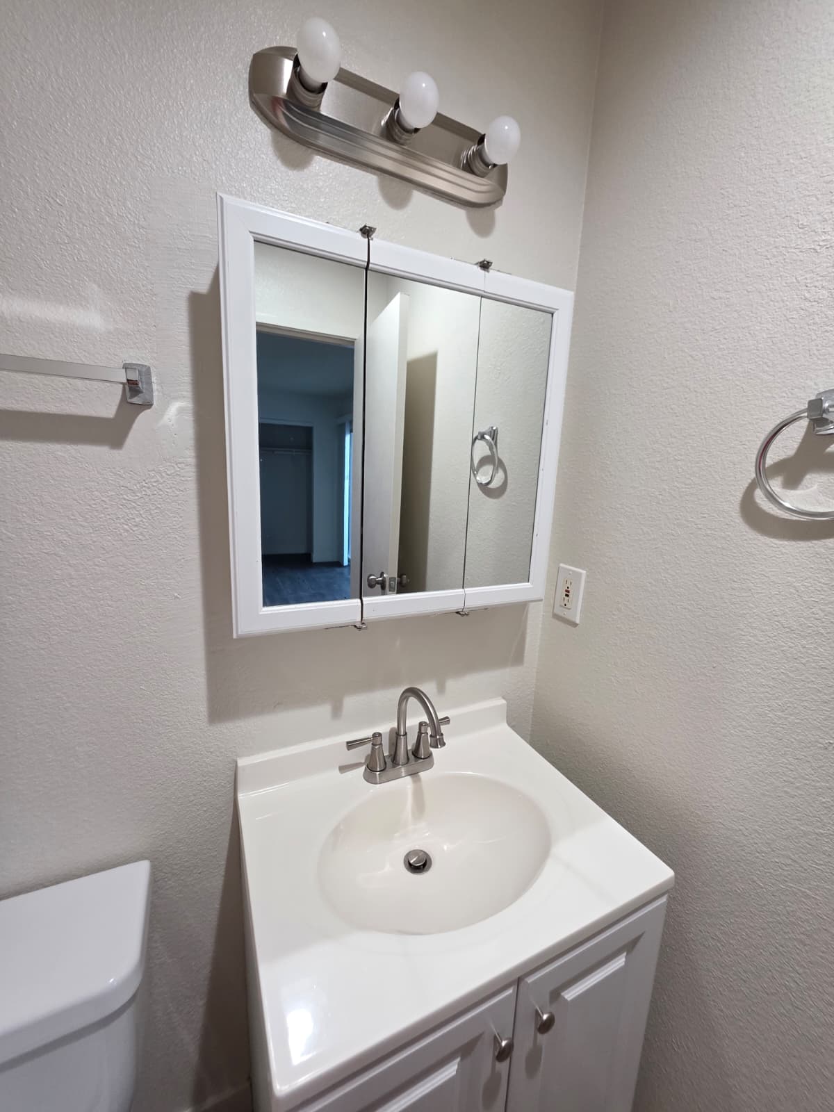 2616 Lynnwood Street #7