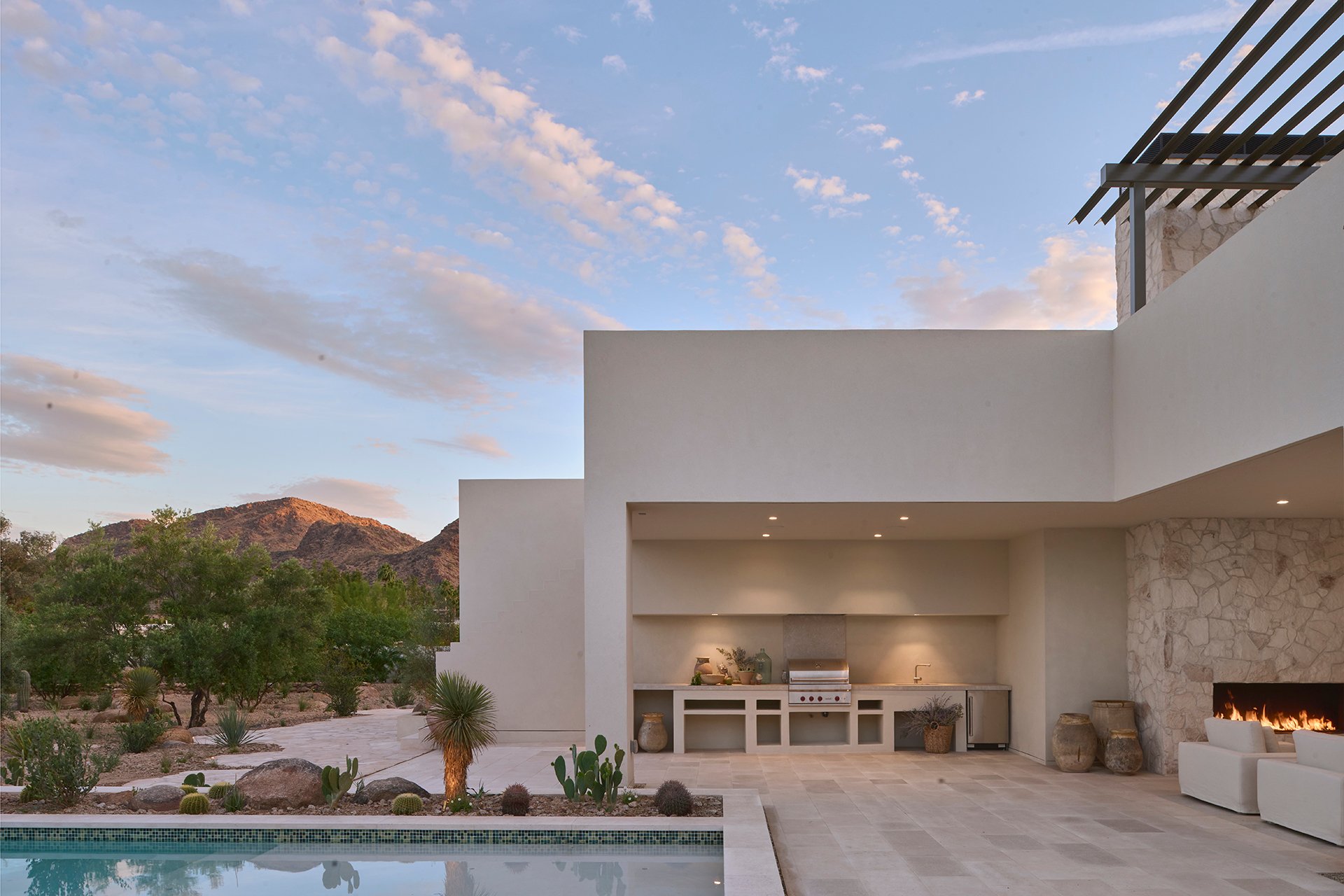8717 N AVENIDA DEL SOL