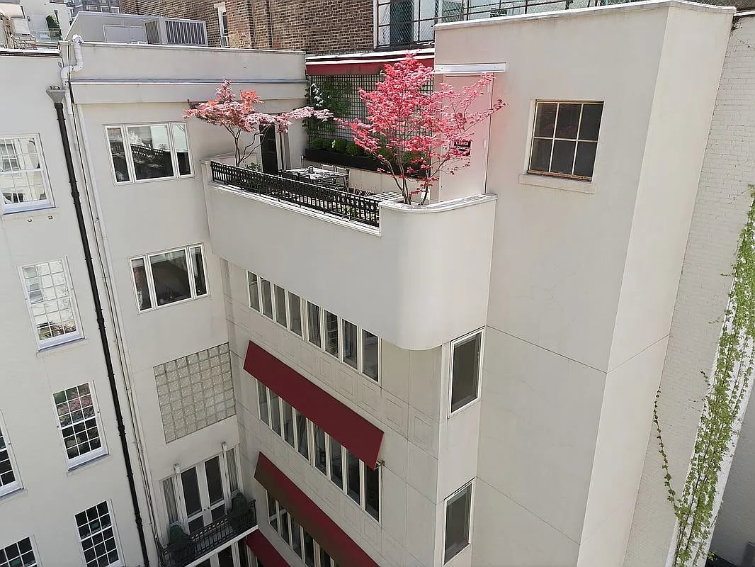 67 East 82nd Street