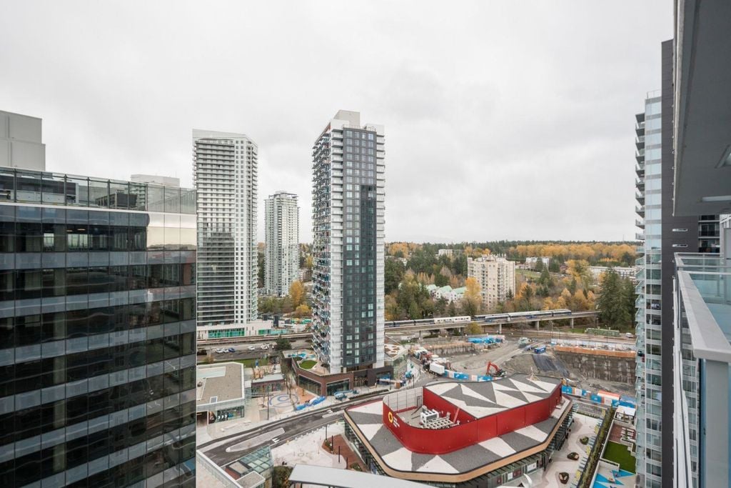 13615 Fraser Hwy, #2005