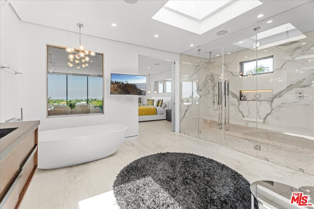 Celestia Estate, Hercules Dr, 90046