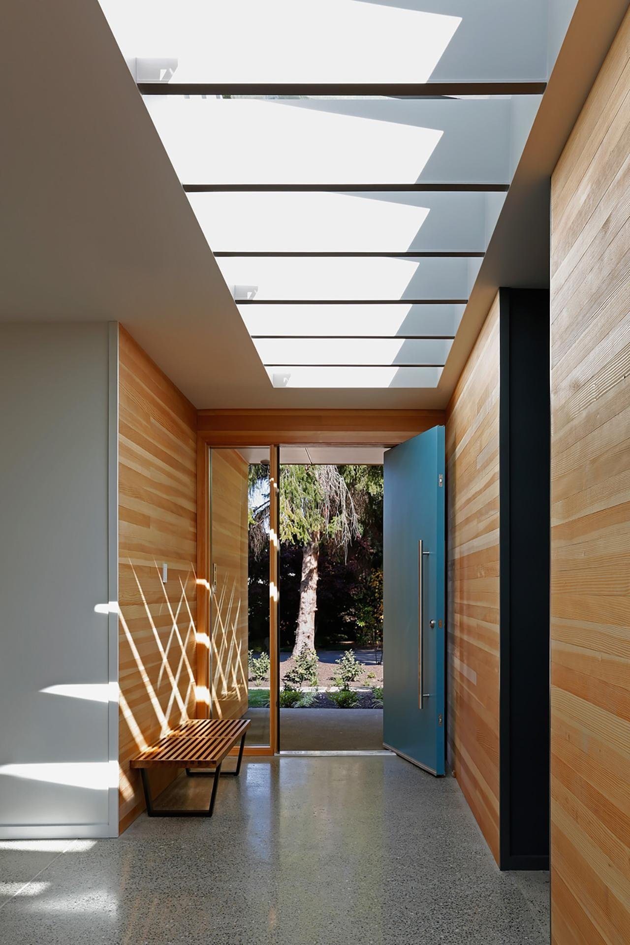 🏡 Why Certain Homes Instantly Feel Calm