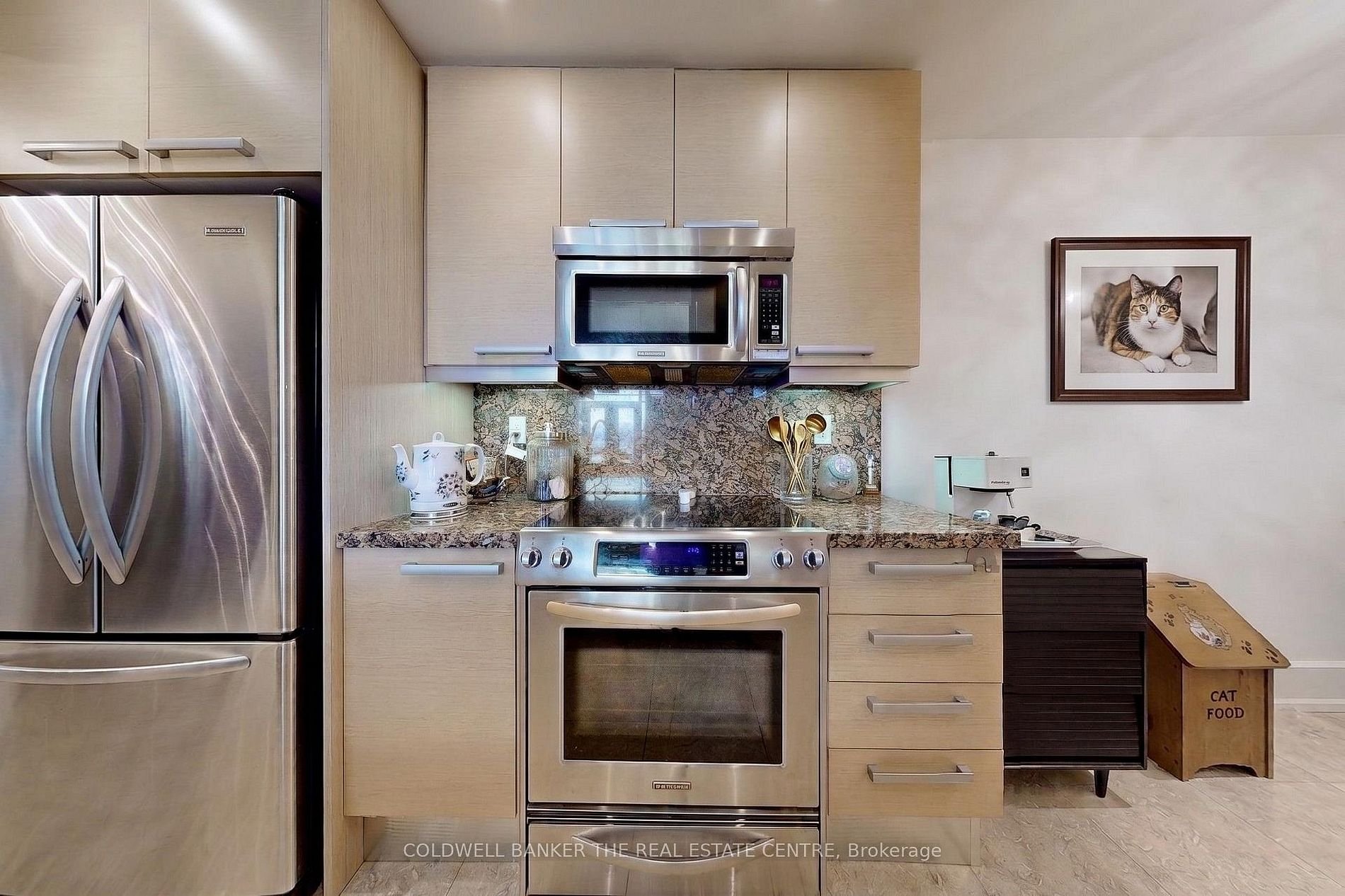 LUXURY LIVING IN NORTH YORK