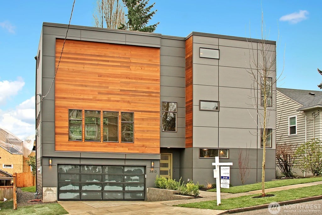 3813 NE 57th Street