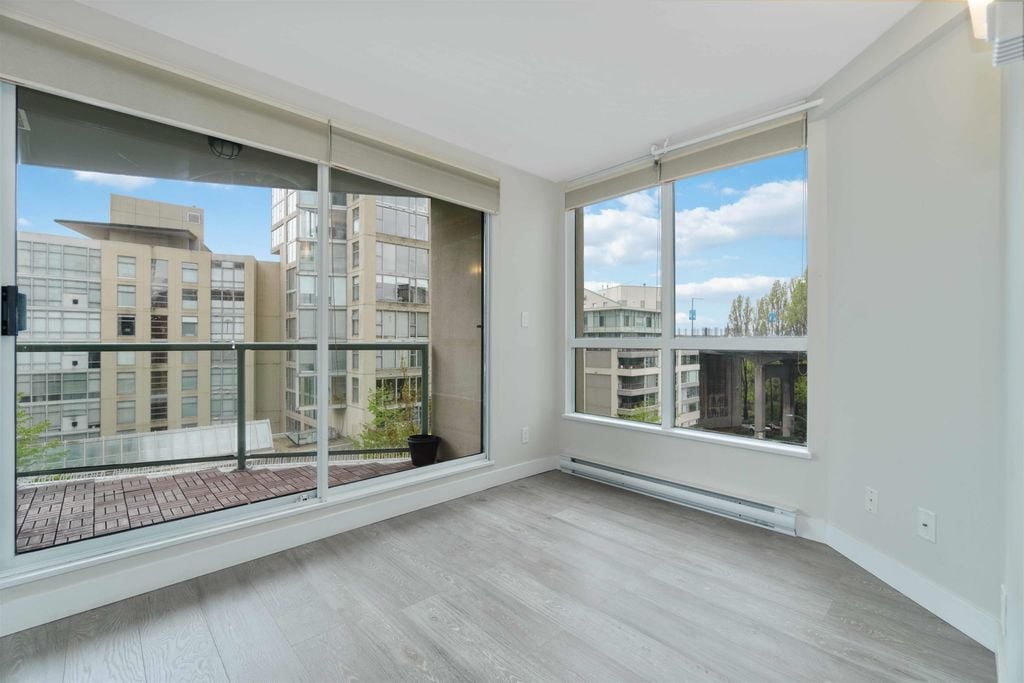 907 Beach Ave, #602