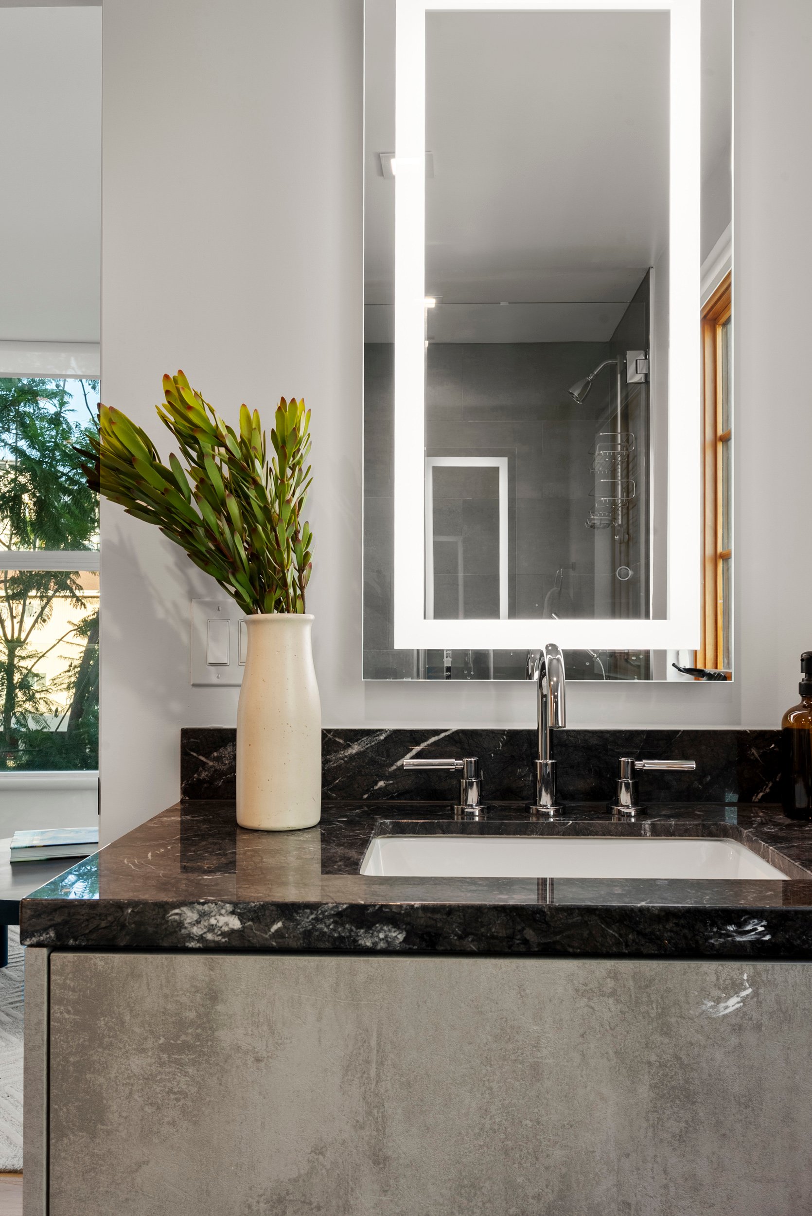 1033 N Vista St, West Hollywood