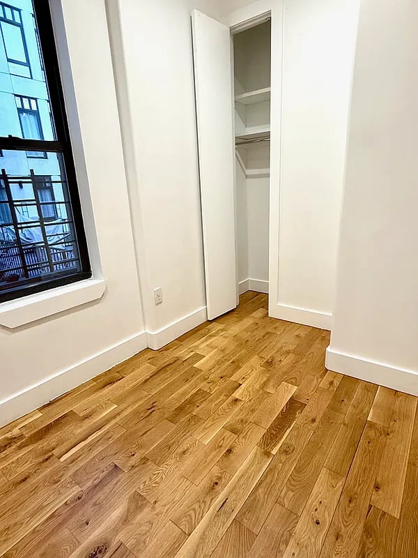 406 Evergreen Ave 2B