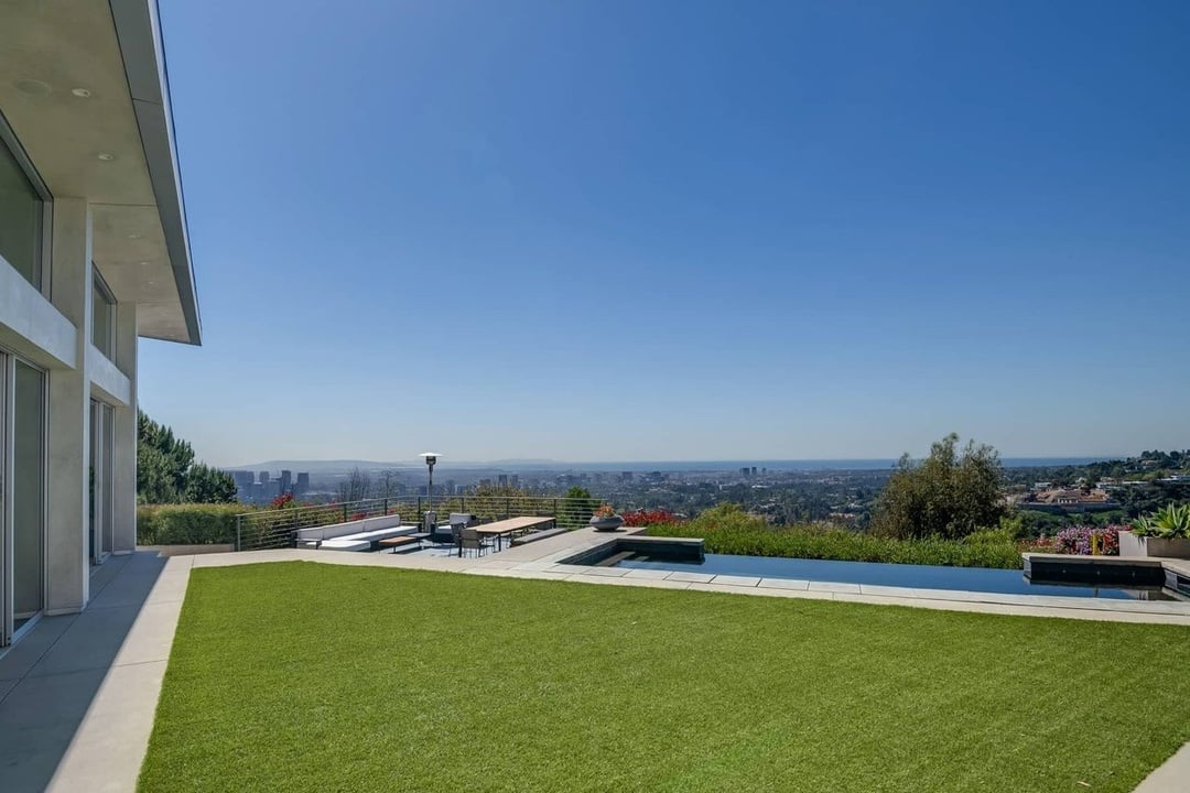 Estate Celestial