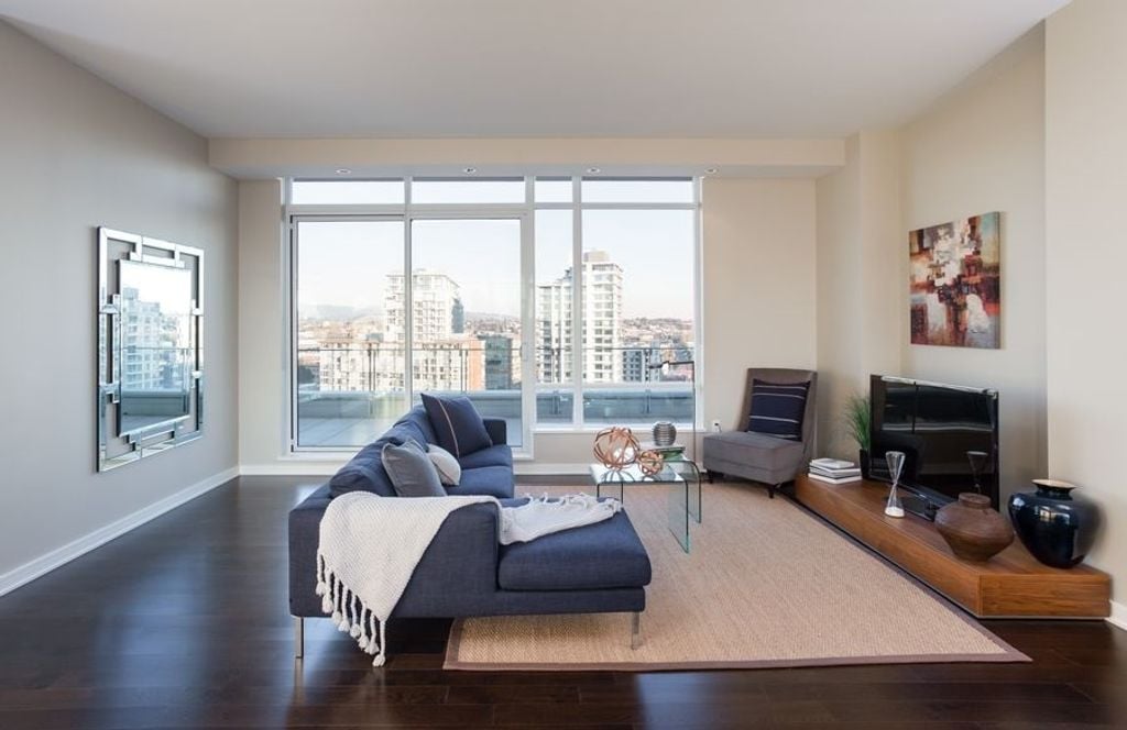 1633 Ontario St, #1101