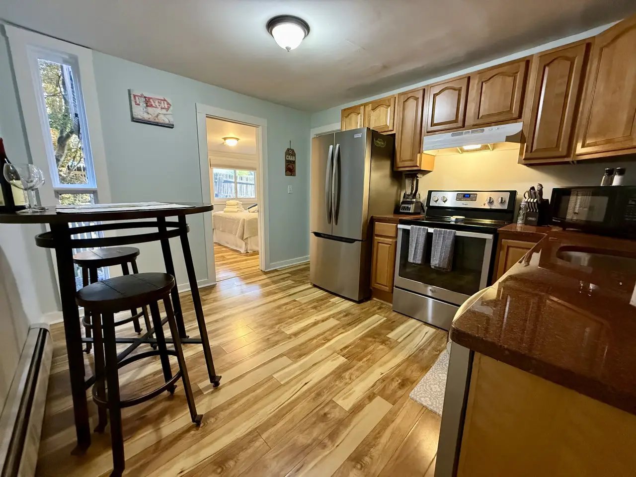 Central Newport 1BR Apartment