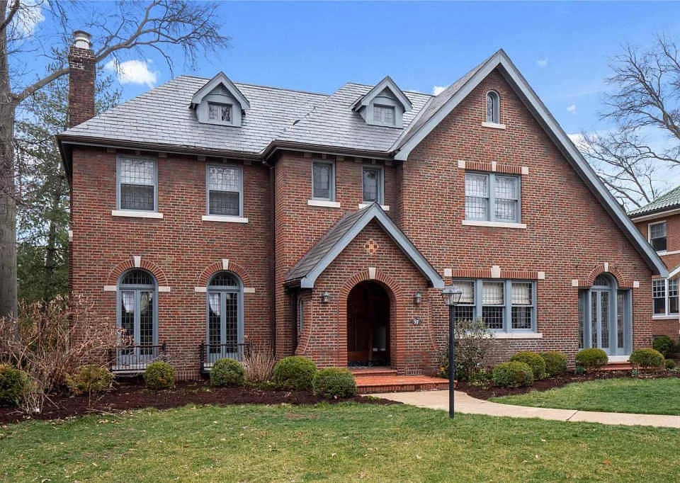 97 Aberdeen Pl