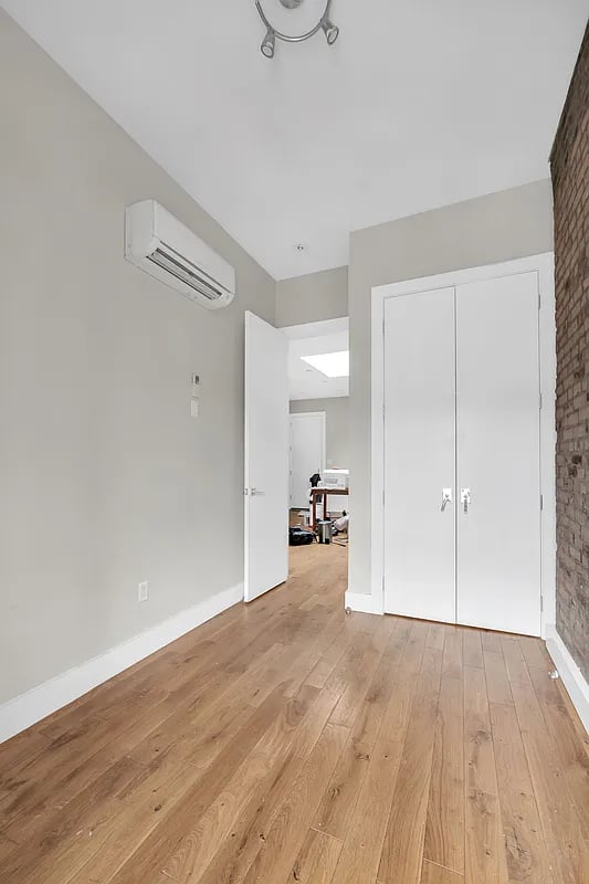 348 St Nicholas Ave 4F