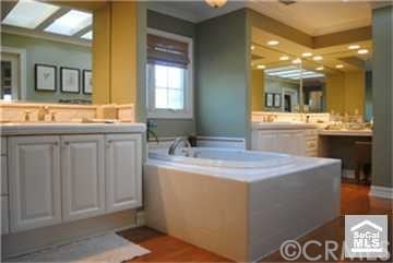 14 CAPE DANBURY