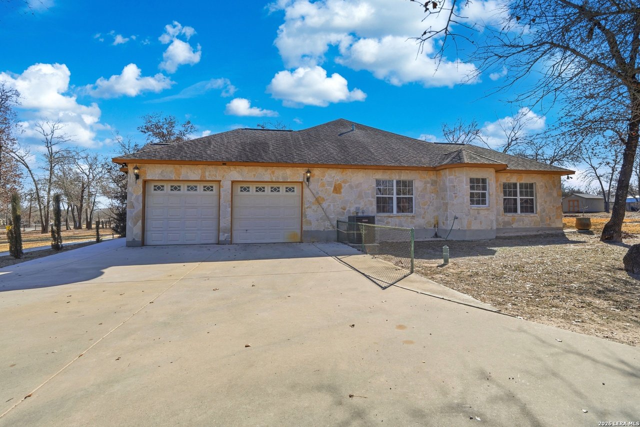 228 County Rd 6864