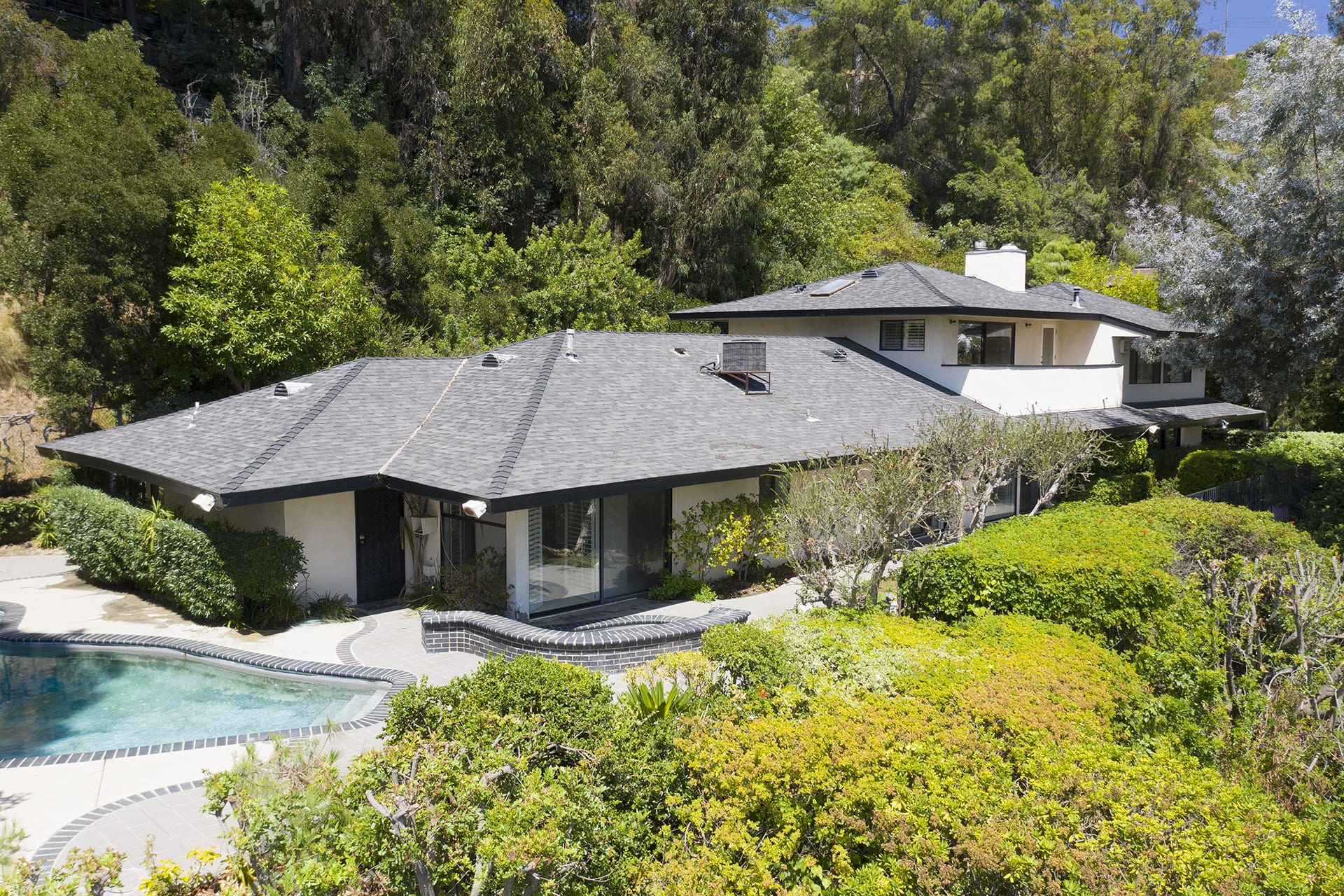 9545 Hidden Valley Rd, Hidden Valley Colony