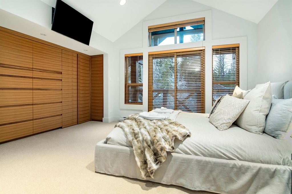 4668 Blackcomb Wy, #5