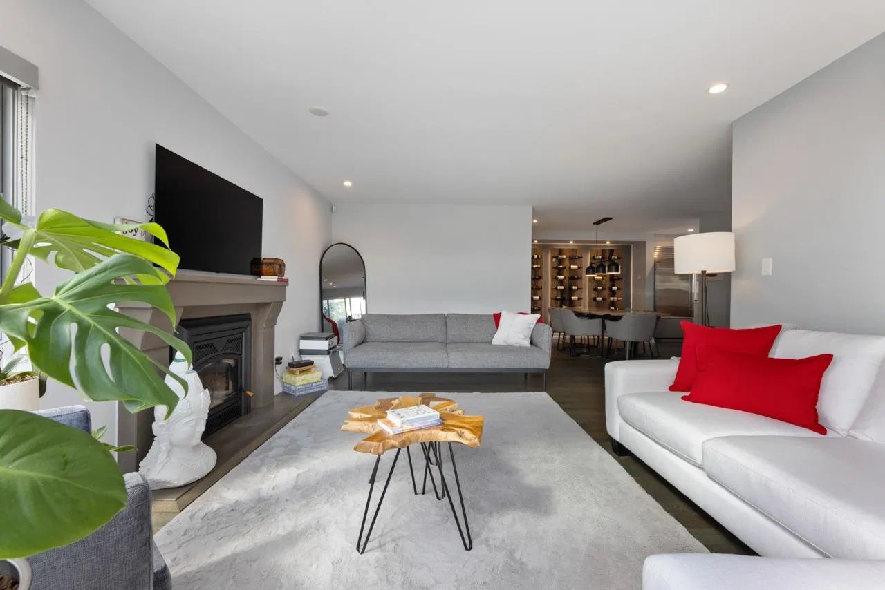 1594 Island Park Walk