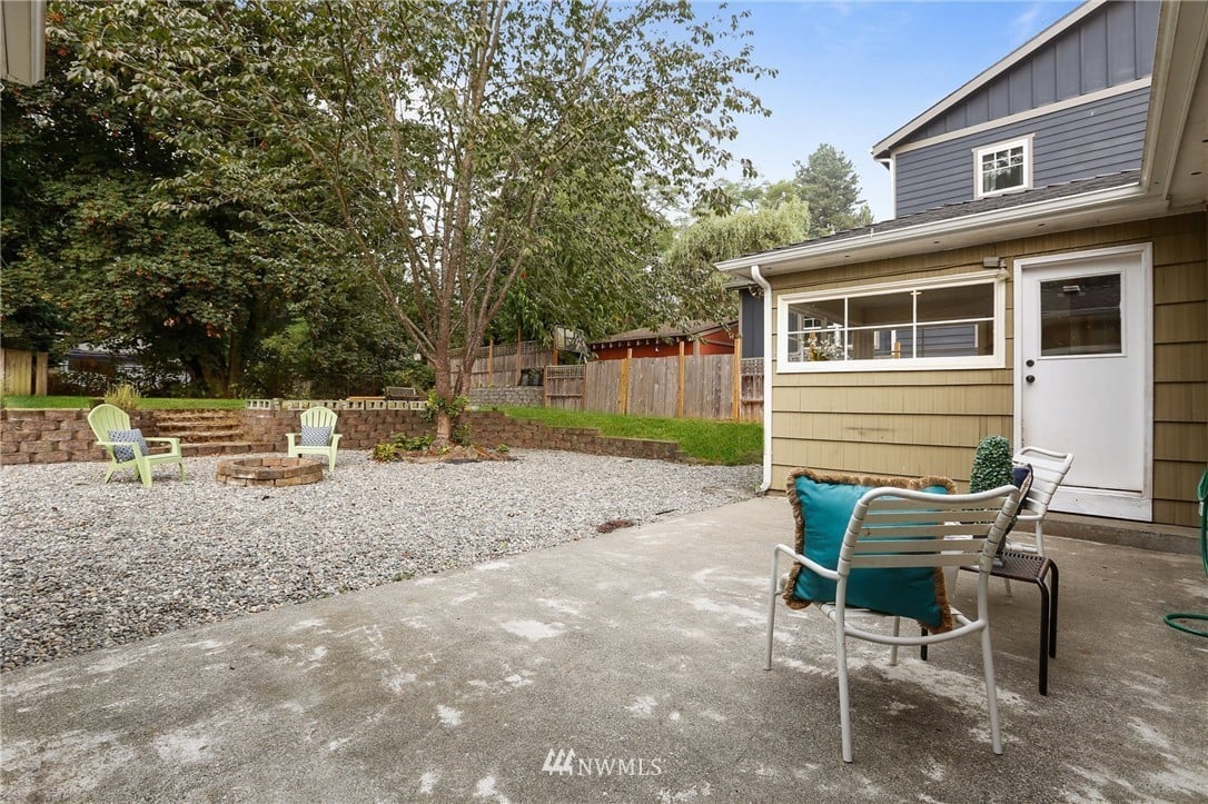 16317 28th Ave NE