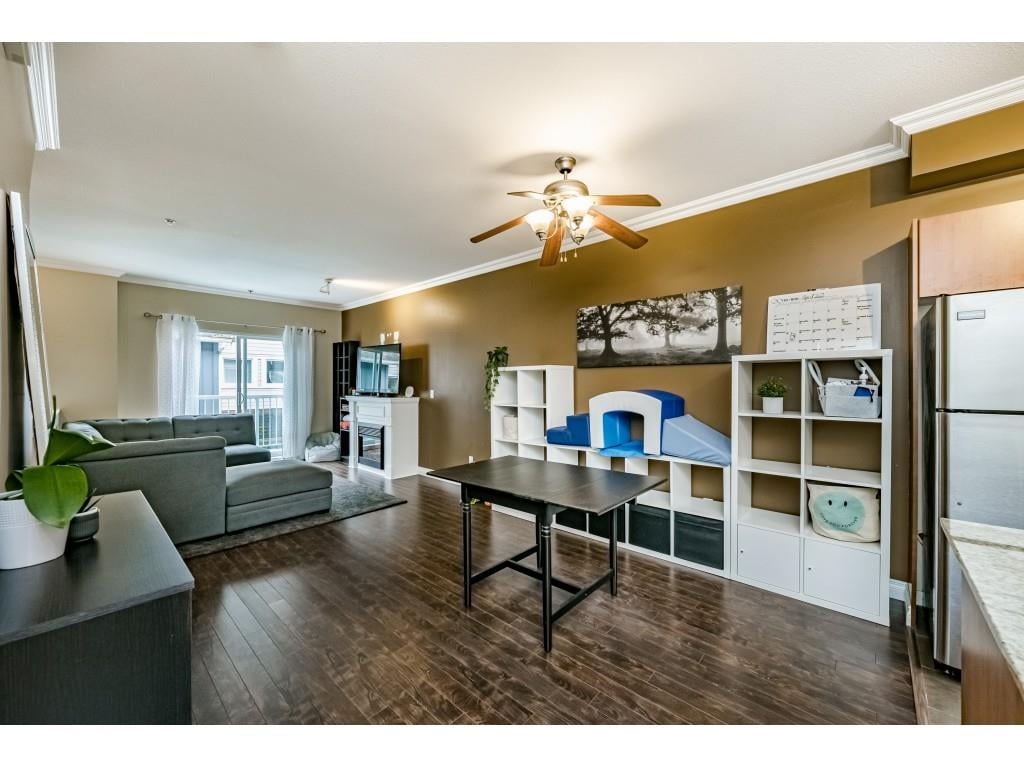 611-1661 Fraser Ave