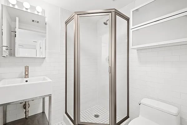 794 Dekalb Avenue #4B