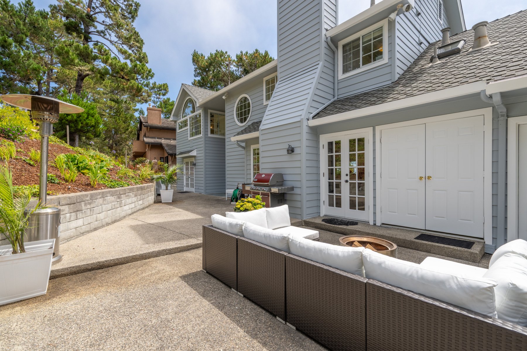 Monterey Hilltop Haven