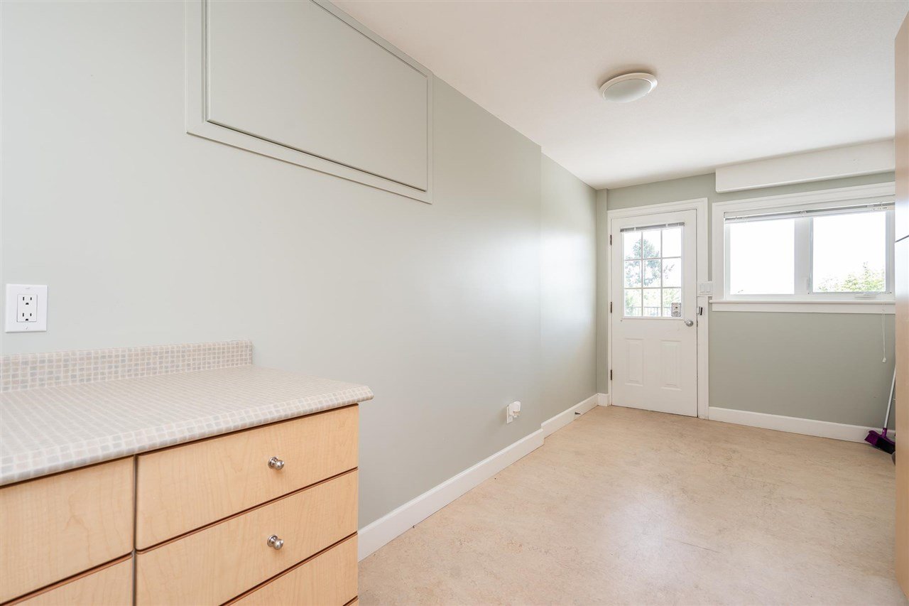 13518 56 Ave