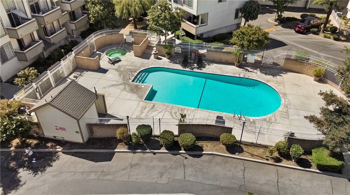 11150 Glenoaks Blvd #97