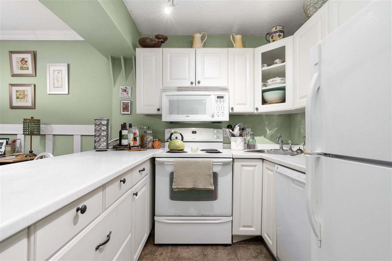 103-1234 Pendrell St