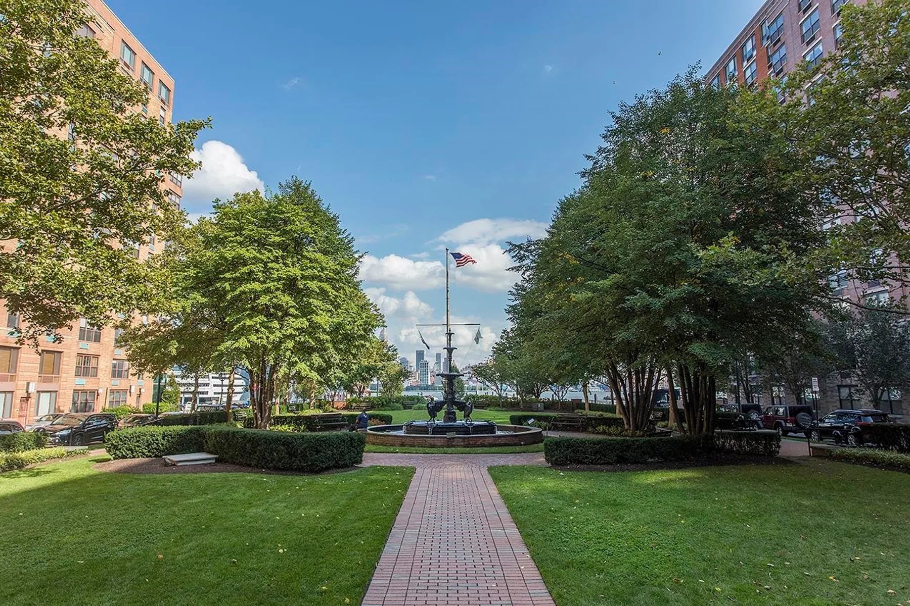 HOBOKEN WATERFRONT LIVING