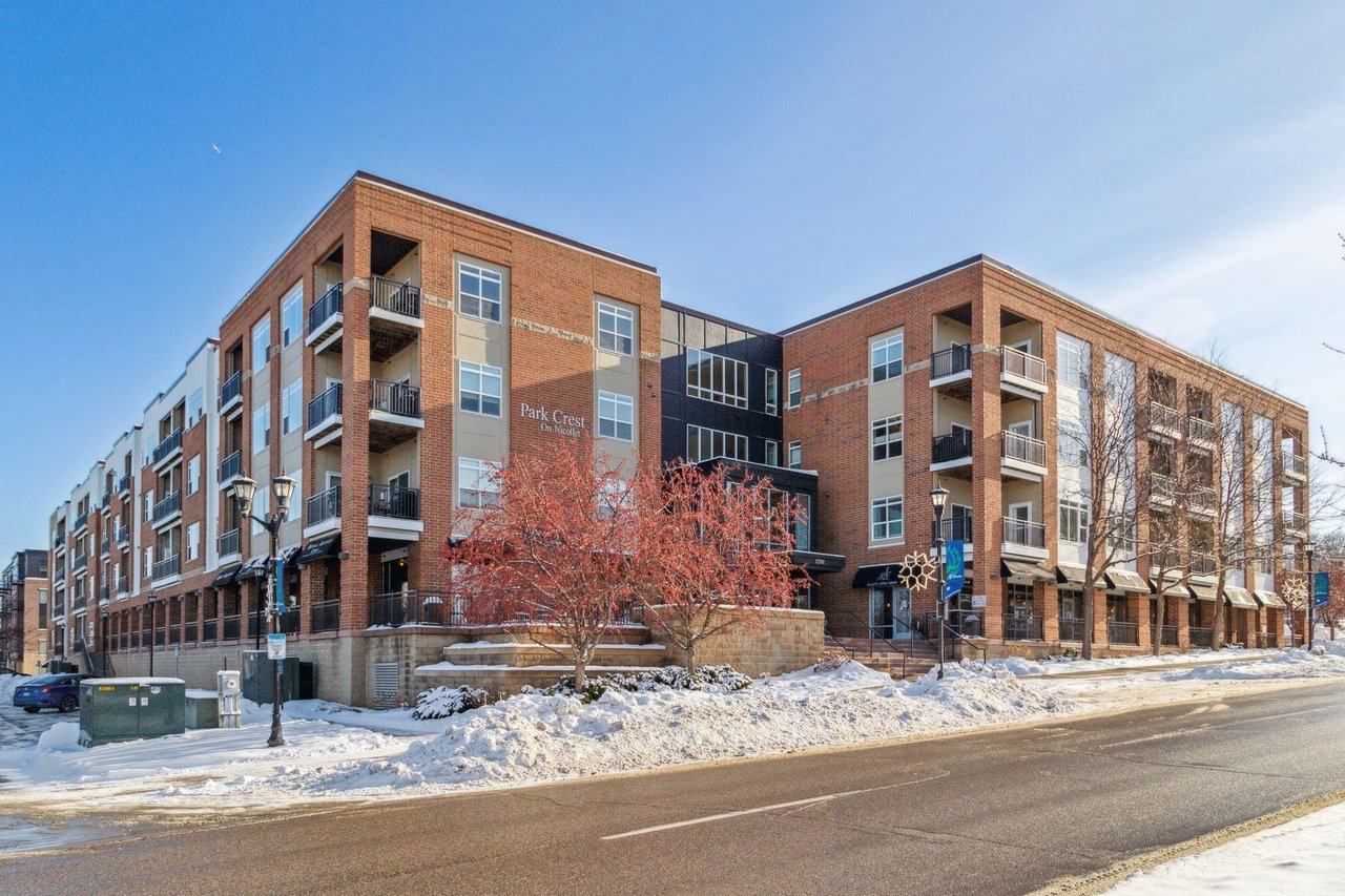 12501 Nicollet Ave #401