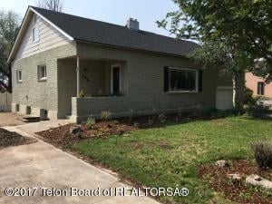 352 N 1st E