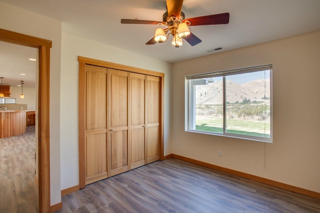 375 Lake Front Rd