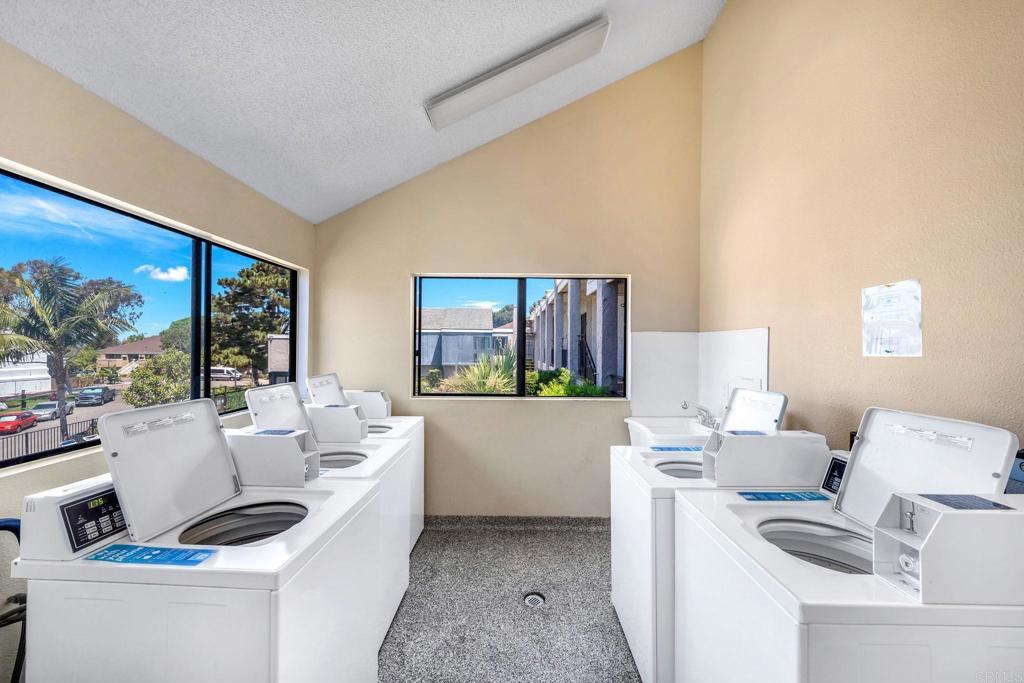 3505 Angelucci St Unit 1N