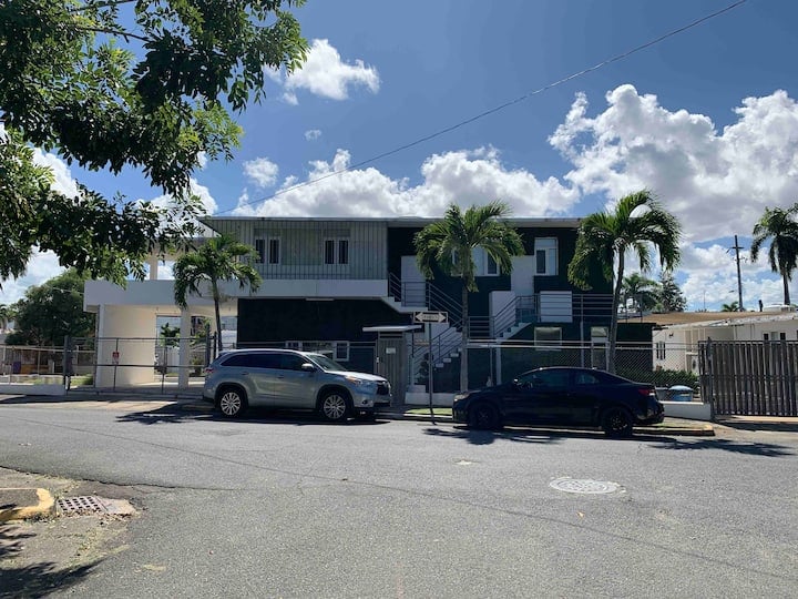 Beach House Apt 2 • 1BR + Terrace • Steps to Beach - Airbnb