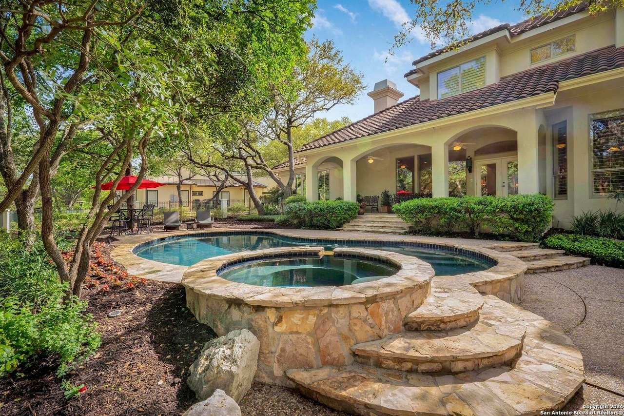 19 Sanctuary Dr