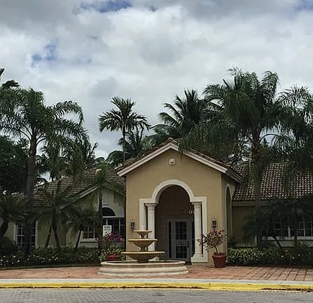 2600 S University Dr APT: 125