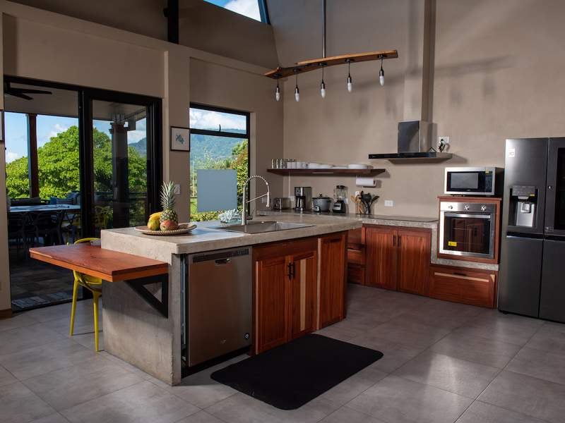  Casa MK, a stunning 5-bedroom Ocean View Home