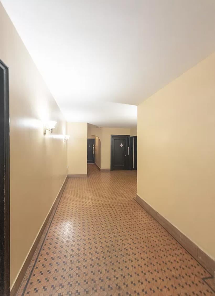 210 East 38th Street, Apt 4-B